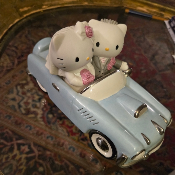 Precious Moments Other - Hello Kitty & Daniel Dearest Precious Moments wedding car